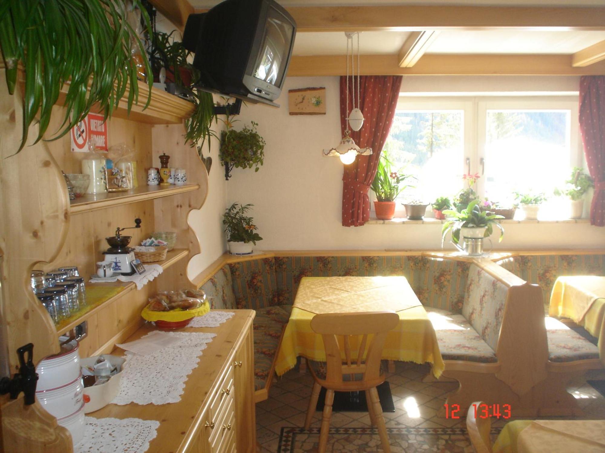 Garni Villa Cecilia Мацин Екстериор снимка